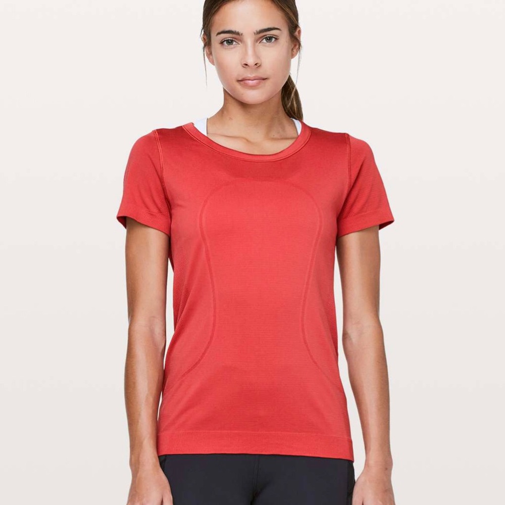 NWOT Lululemon Swiftly Tech Short Sleeve (Breeze)